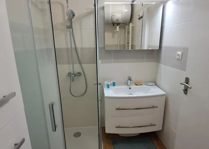 Bernard Lejlighed Saint-Cyr-sur-Mer