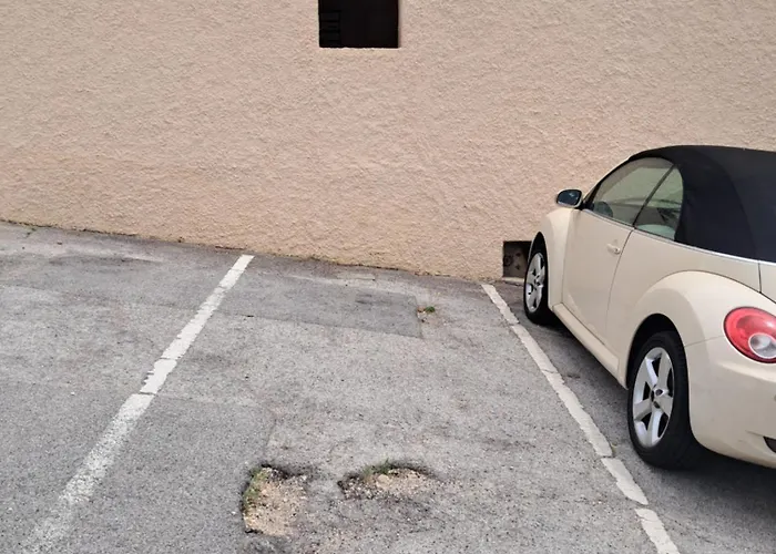 Bernard Lejlighed Saint-Cyr-sur-Mer